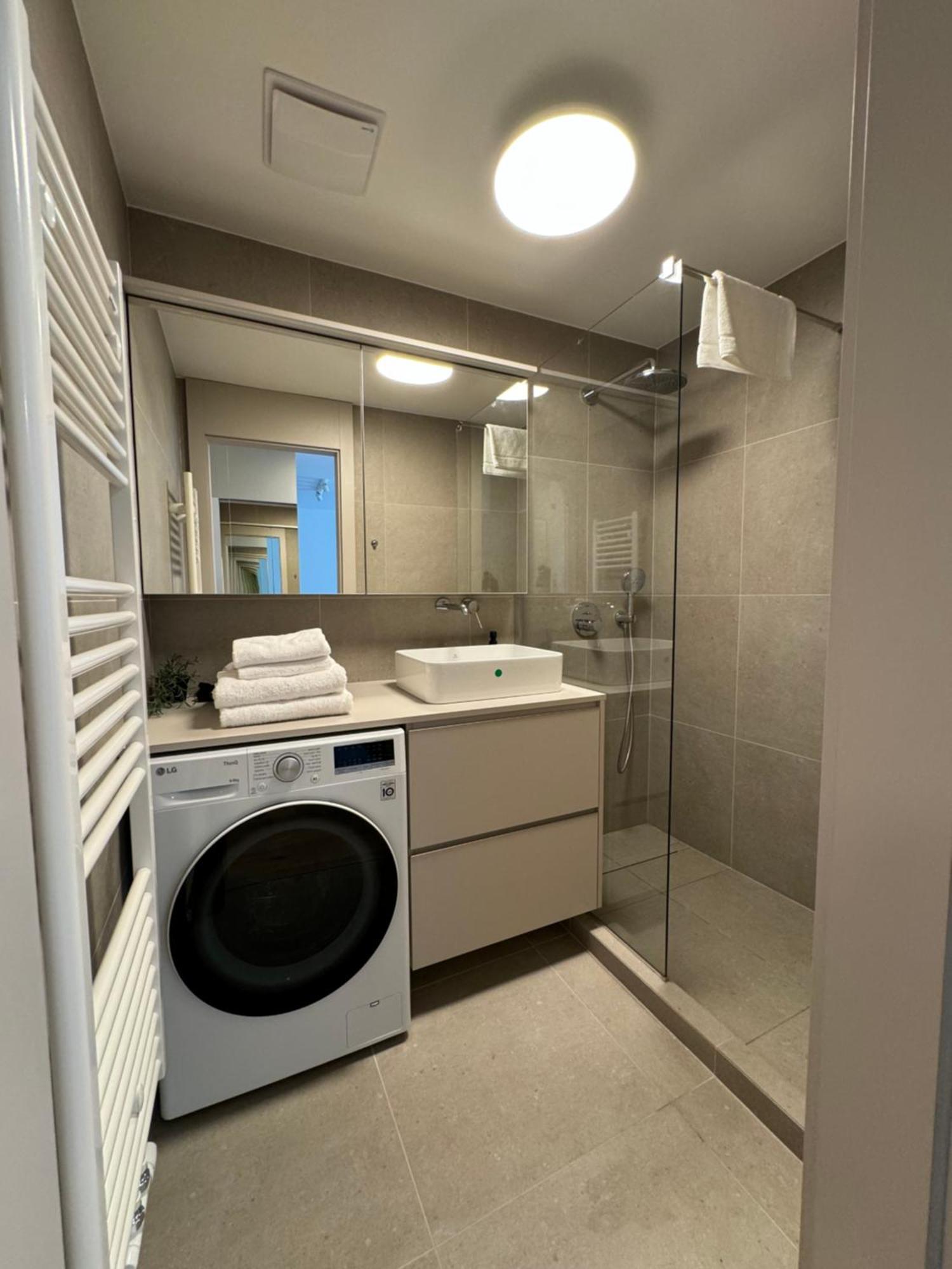Aurora Apartments Μπρατισλάβα Εξωτερικό φωτογραφία