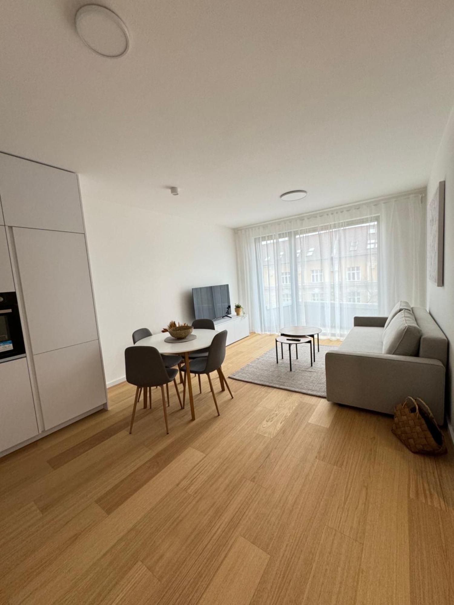 Aurora Apartments Μπρατισλάβα Εξωτερικό φωτογραφία