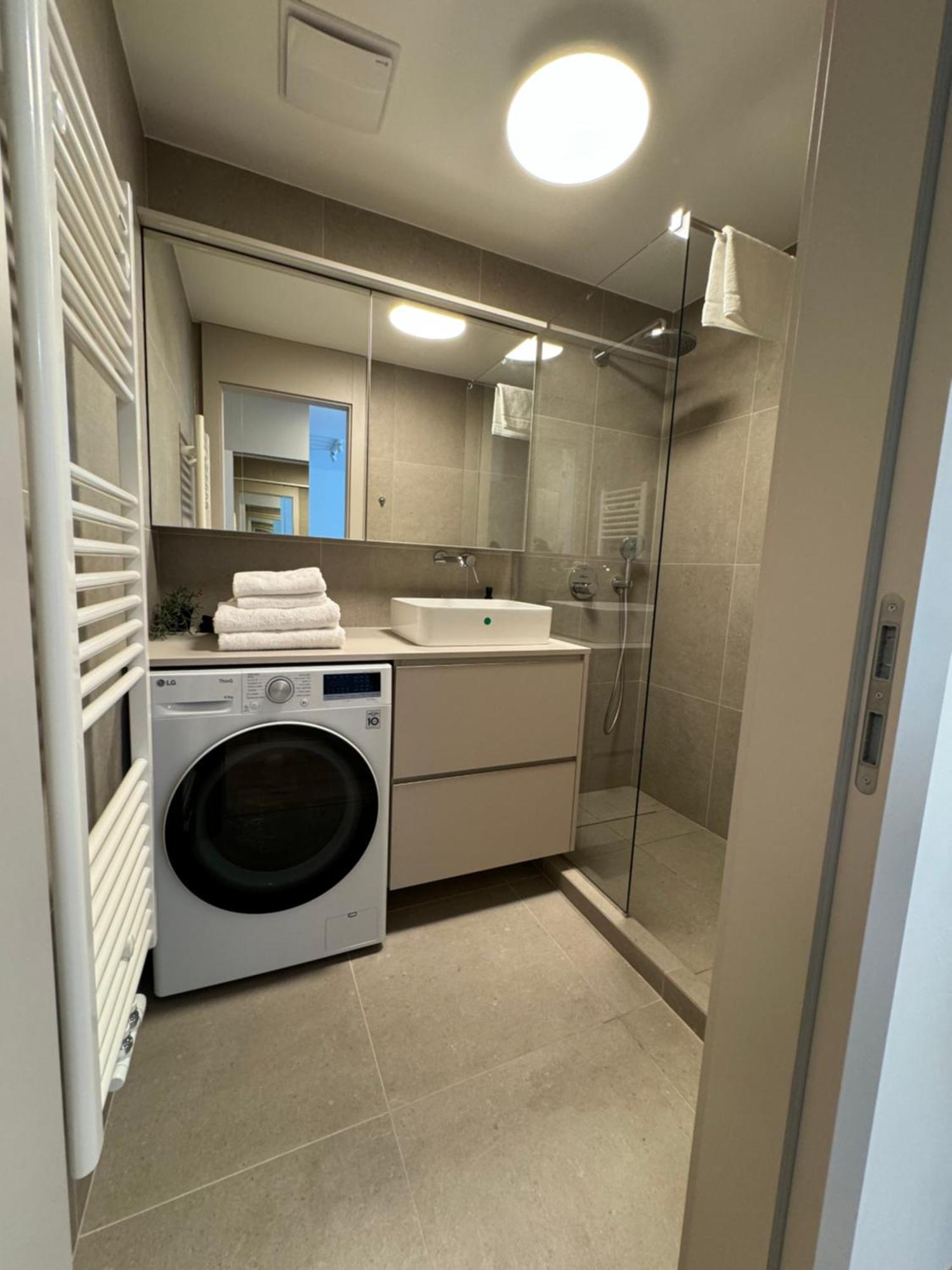 Aurora Apartments Μπρατισλάβα Εξωτερικό φωτογραφία